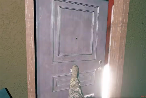 严阵以待进房间之后动不了怎么办